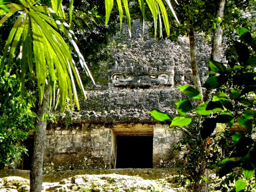 Temple of Inscriptions (Templo VI), at Tikal