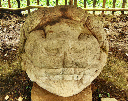 Zoomorfo M (Monument 13) at Quirigua
