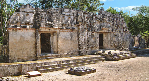Chicanna Archaeological Site