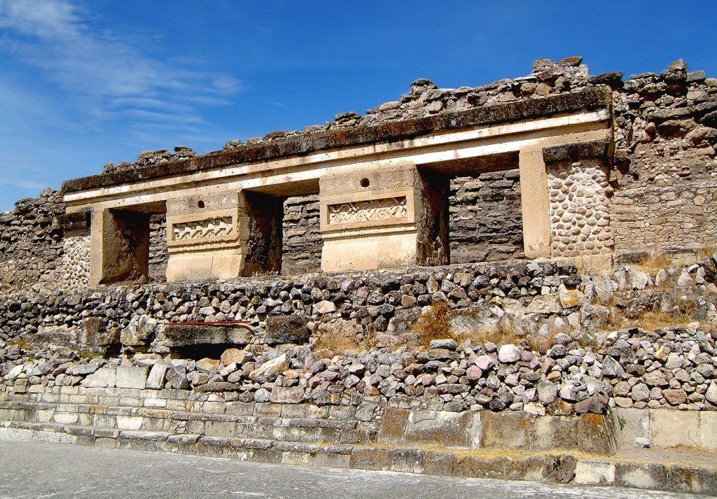 Mitla: The Mysterious Stepped-Fret Mosaics | Uncovered History