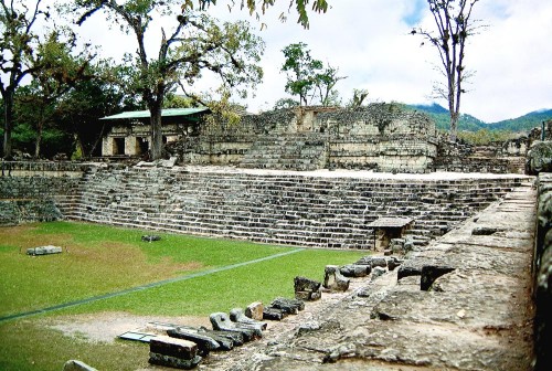 Structure 22a & Temple 22